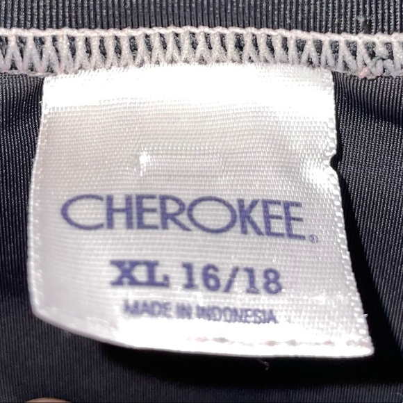 Cherokee Rash Guard Swim Shirt Short Sleeve Crewneck Pullover Protective Top - Picture 5 of 5